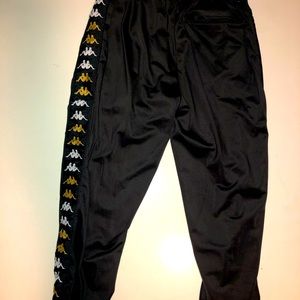 Kappa Men’s joggers size M. I have the top to match this